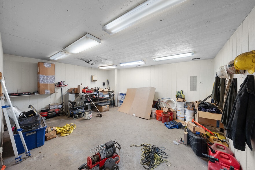 More Photos Of 14733 E State Hwy 11, Como Warehouse For Sale