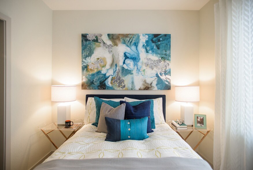 More Photos Of 2424-2434 W Caithness Pl, Denver Apartments For Lease
