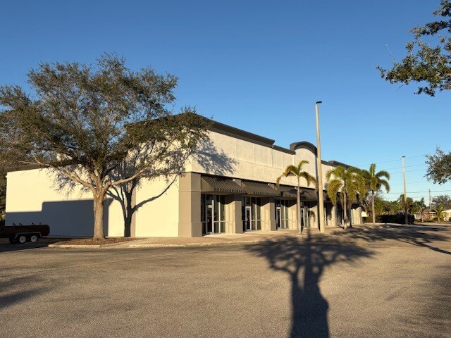 More Photos Of 10169 Tamiami Trl, Punta Gorda Freestanding For Lease