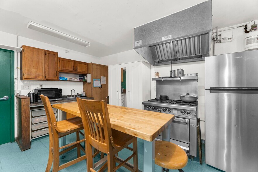 More Photos Of 4326 Leslie St, North Charleston Assisted Living For Sale