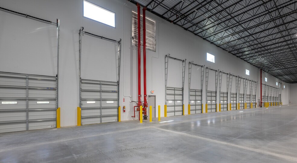 More Photos Of 1050 Douglas Hills Rd, Lithia Springs Unknown For Lease