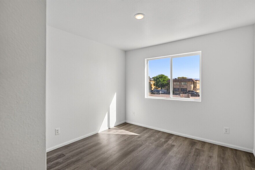 More Photos Of 2301 Seco Adobe Cir, North Las Vegas Apartments For Sale