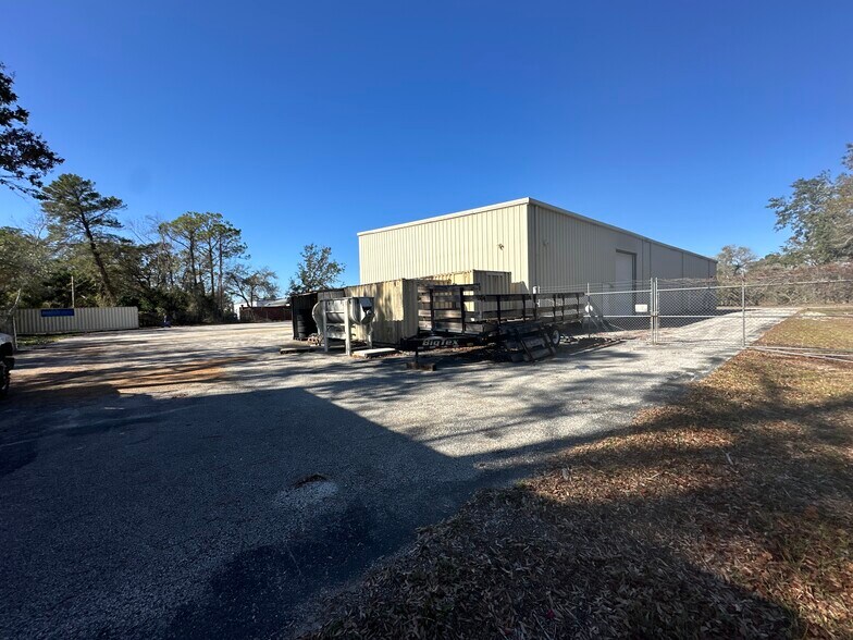 More Photos Of 15480 Aviation Loop Dr, Brooksville Warehouse For Sale