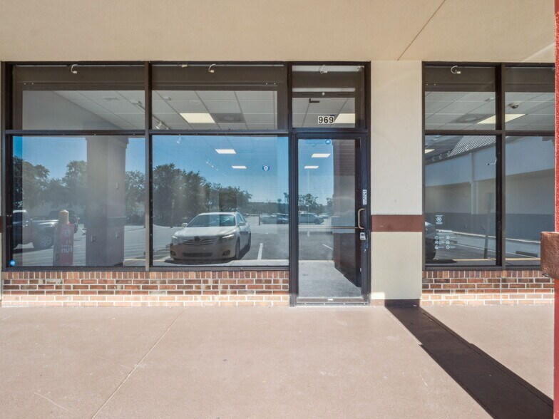 More Photos Of 949-999 W State Road 434, Longwood General Retail For Lease