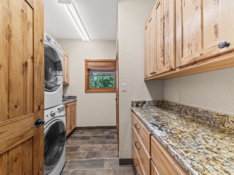 More Photos Of 110 Lizard ln, Story Specialty For Sale