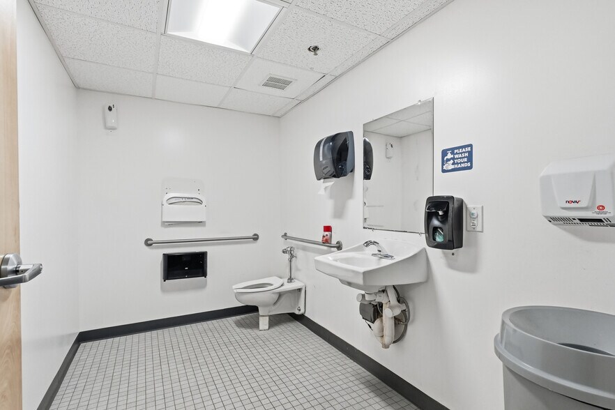 More Photos Of 14-20 Central Ave, Lynn Medical For Sale