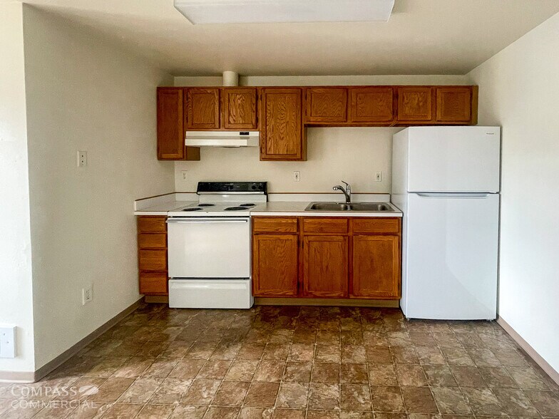 More Photos Of 1597 NW Portland Ave, Bend Apartments For Sale