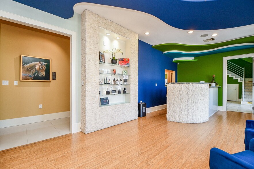 More Photos Of 5721 Winsome Ln, Houston Storefront Retail Office For Sale