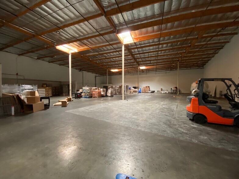 More Photos Of 3801 Artesia Ave, Fullerton Warehouse For Lease