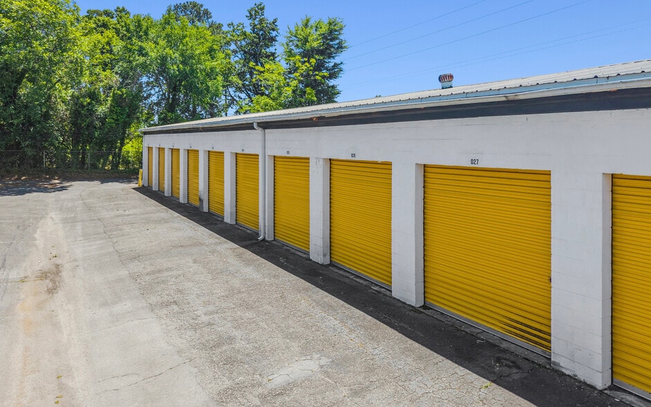 More Photos Of 5410 Hawkinsville Rd, Macon-Bibb Self Storage For Sale