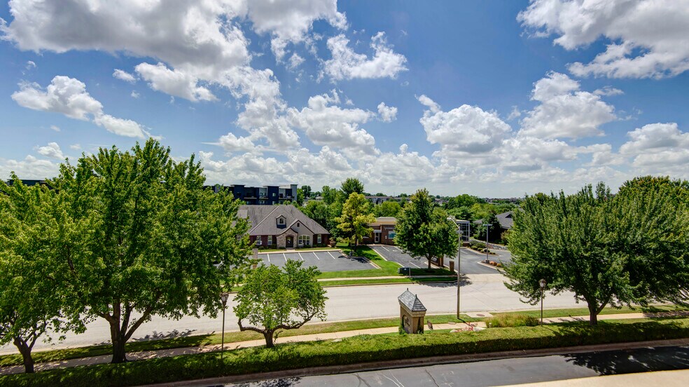 More Photos Of 1531 E Bradford Pky, Springfield Medical For Sale