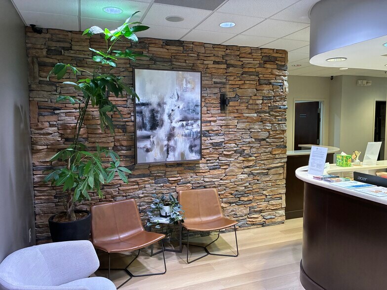 More Photos Of 10475 Medlock Bridge Rd, Johns Creek Medical For Sale