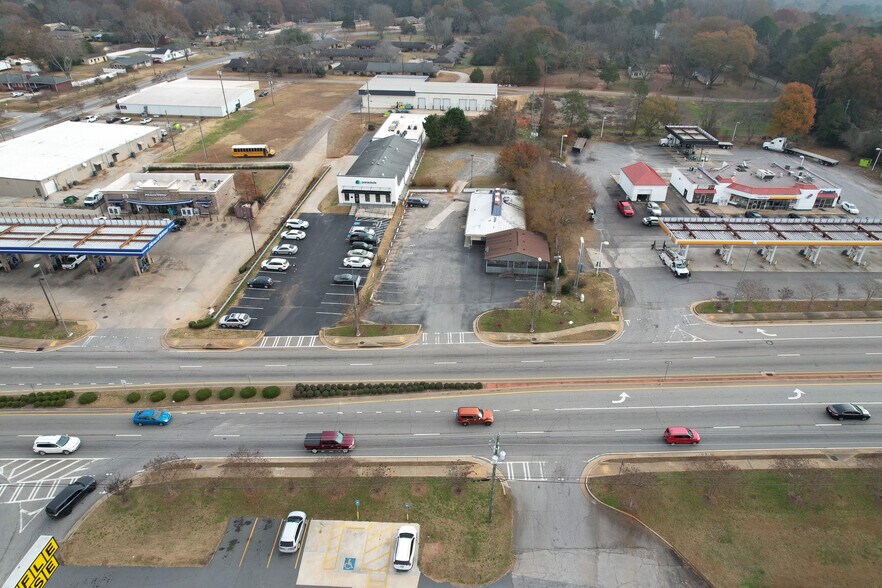 More Photos Of 1082 Highway 19 N, Thomaston Restaurant For Sale