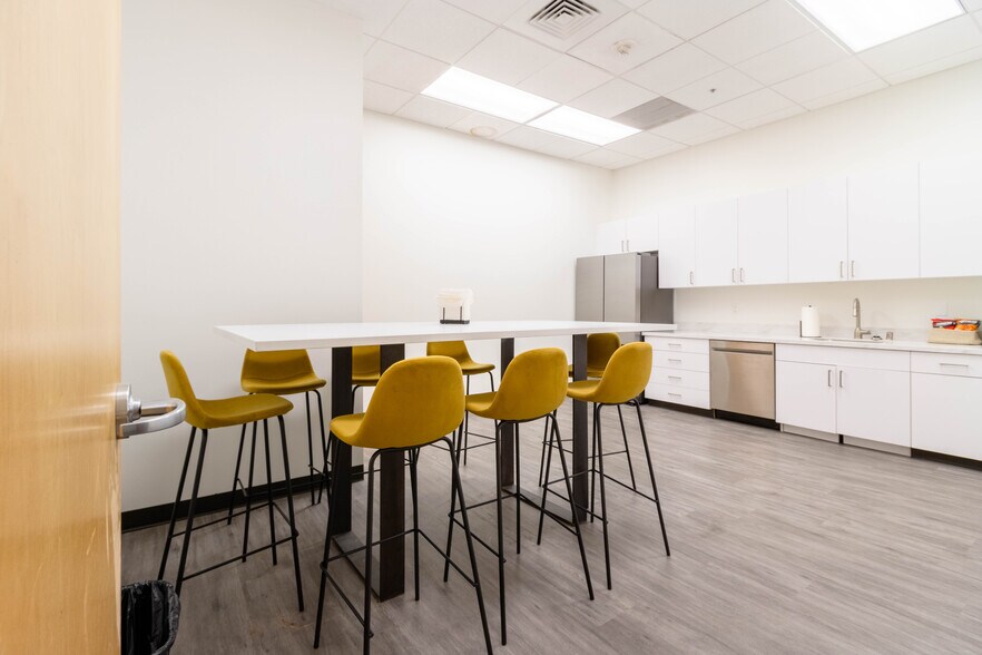 More Photos Of 725-727 Folsom St, San Francisco Apartments For Lease