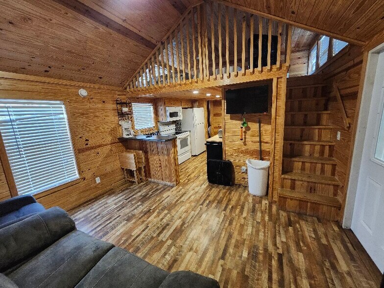 More Photos Of 469 River Rd, Lakeview Trailer Camper Park For Sale