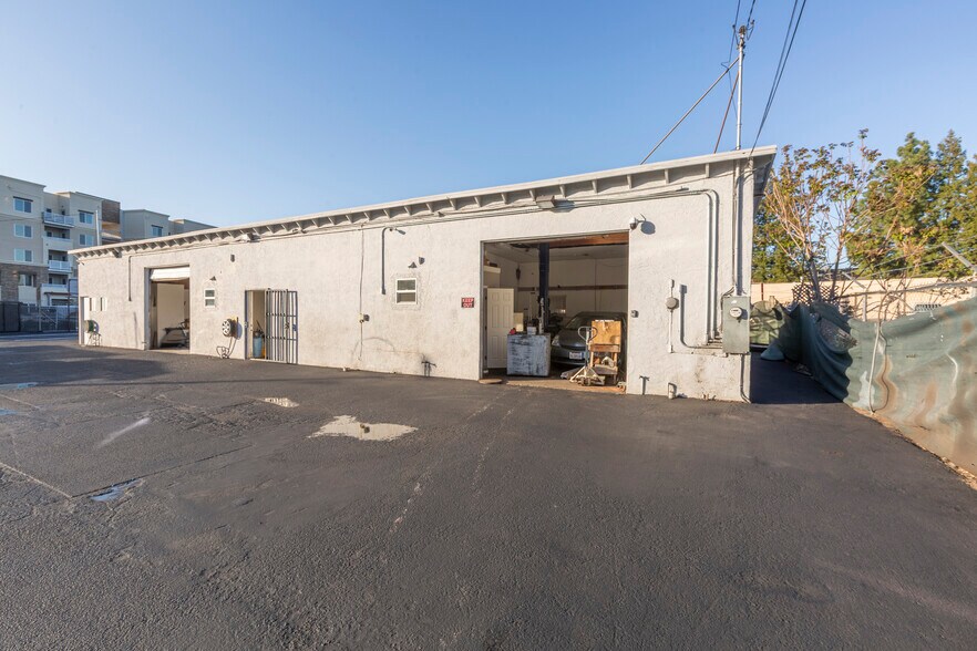 More Photos Of 1856 Almaden Rd, San Jose Service For Sale