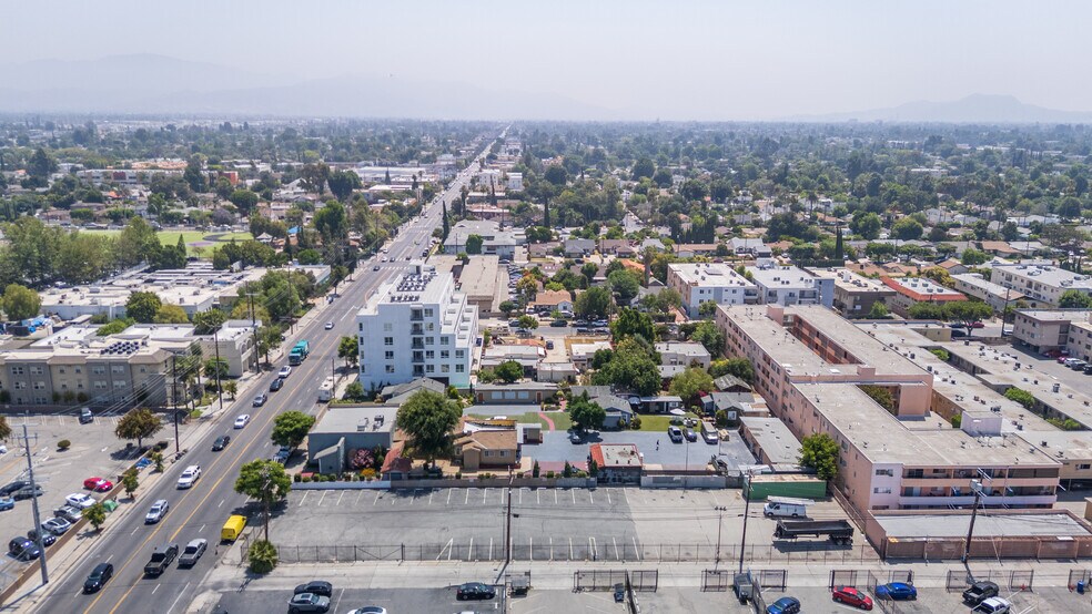 More Photos Of 14430 Vanowen St, Van Nuys Land For Sale