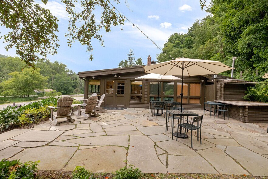 More Photos Of 37 Catamount Rd Hillsdale, Hillsdale Hotel For Sale