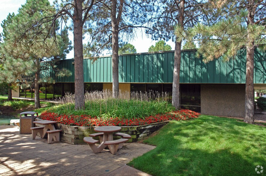 More Photos Of 4755 Paris St, Denver Unknown For Lease