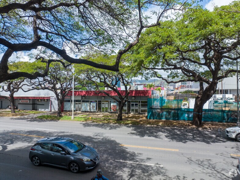 More Photos Of 1356 Kapiolani Blvd, Honolulu Freestanding For Lease