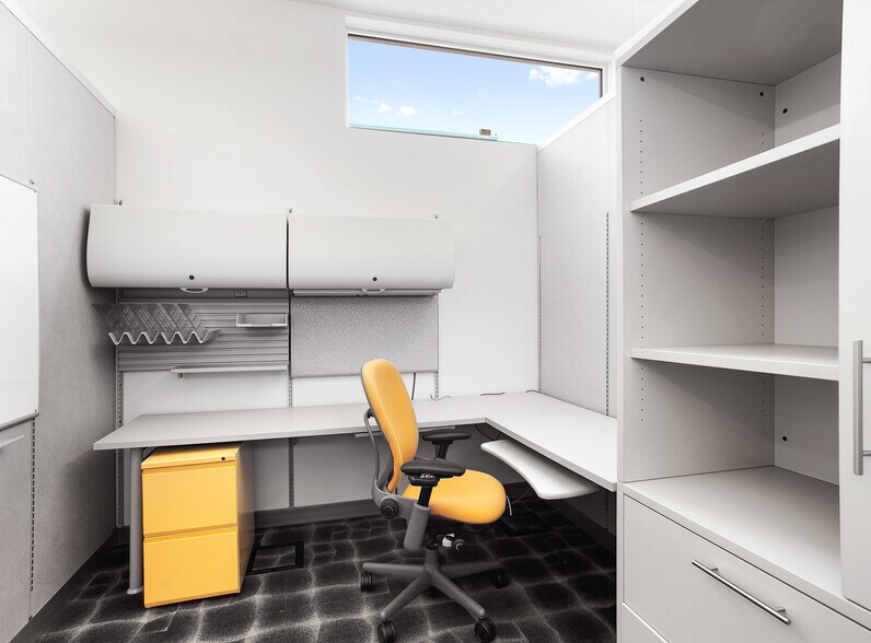 More Photos Of 1503 Fletcher Rd, Saskatoon Office For Lease