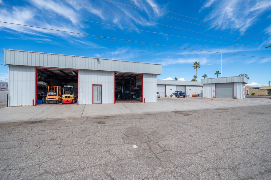 More Photos Of 1020 S California Ave, Parker Industrial For Sale