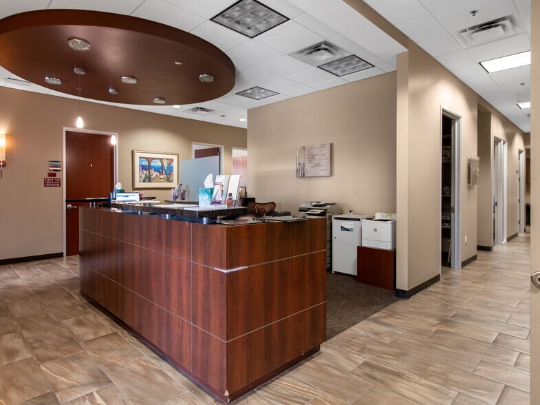 More Photos Of 6950 E Chauncey Ln, Phoenix Medical For Lease