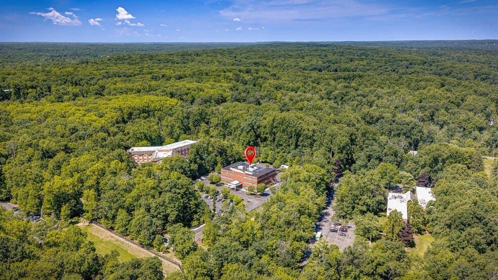More Photos Of 800 Bunn Dr, Princeton Medical For Lease