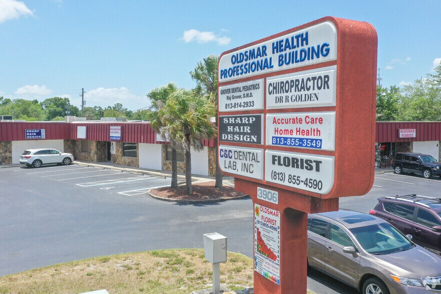 More Photos Of 3906 Tampa Rd, Oldsmar Medical For Lease