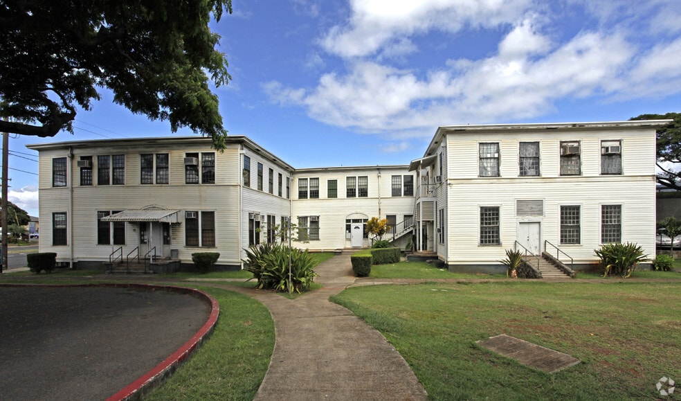 More Photos Of 810 N Vineyard Blvd, Honolulu Storefront Retail Office For Lease