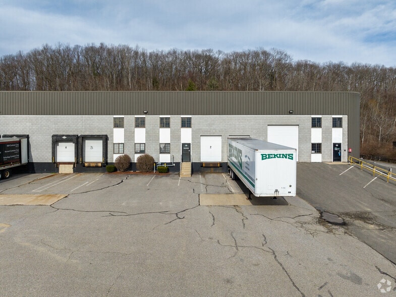 More Photos Of 183 Ferry Rd, Haverhill Warehouse For Lease