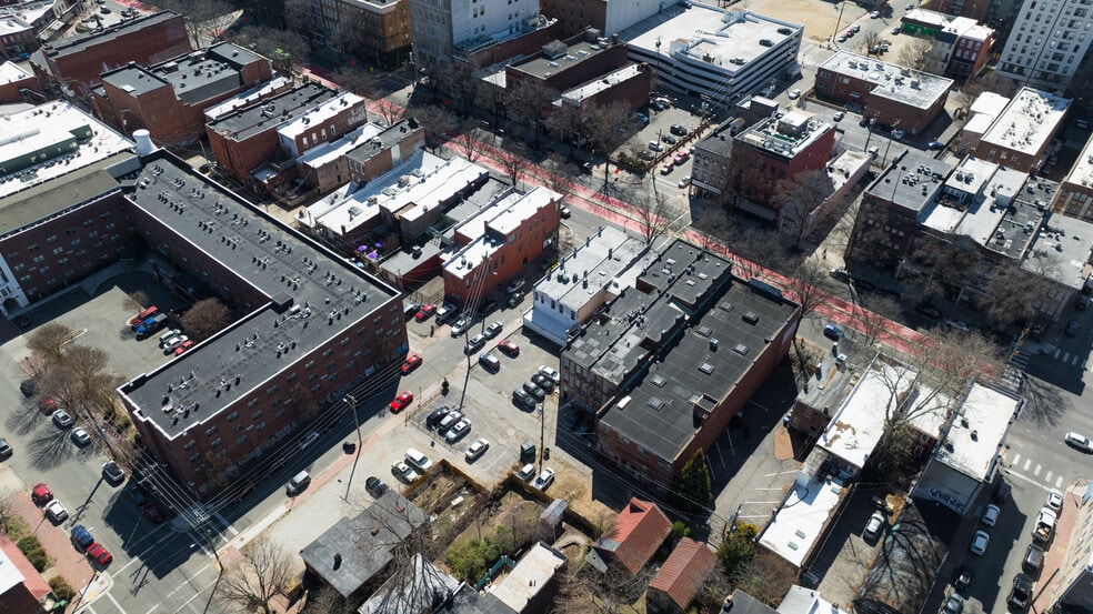 More Photos Of 310 W Broad St, Richmond Storefront For Sale