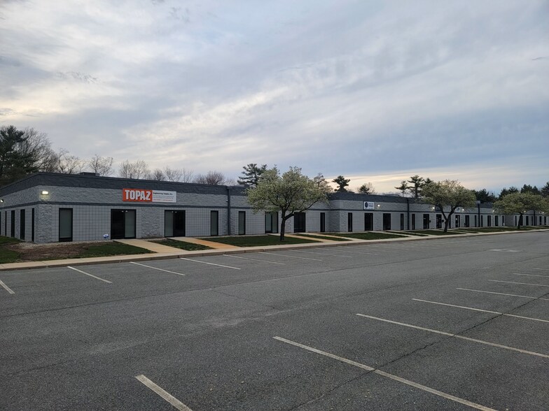 More Photos Of 35 Pond Park Rd, Hingham Light Manufacturing For Lease