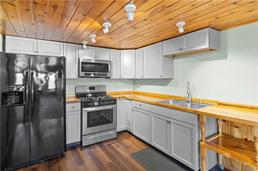 More Photos Of 554 NY-49, Cleveland Apartments For Sale