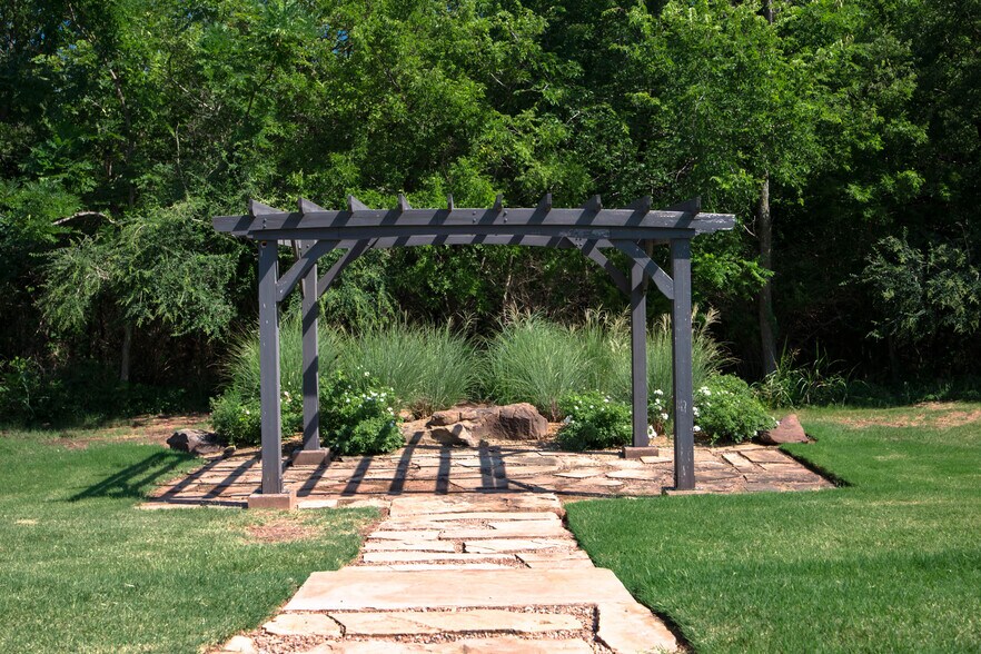 More Photos Of 11200 N Eastern Ave, Oklahoma City Lodge Meeting Hall For Sale