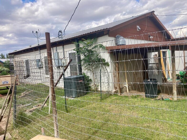 More Photos Of 903 San Antonio st, Marfa Industrial For Sale