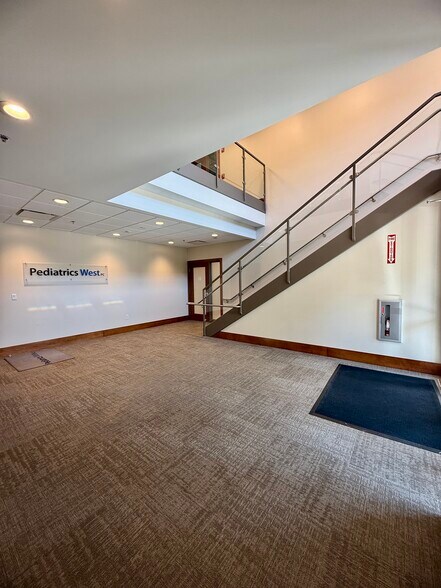 More Photos Of 120 Boston Rd, Groton Medical For Lease