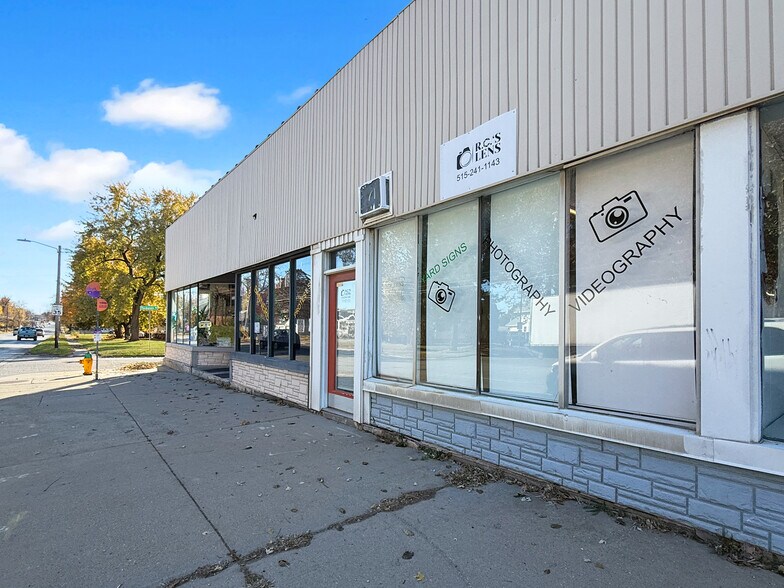 More Photos Of 2102 E 14th St, Des Moines General Retail For Sale