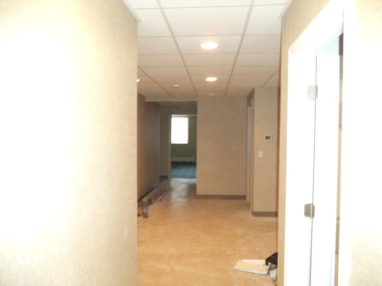 More Photos Of 101 Webster St, Manchester Medical For Lease