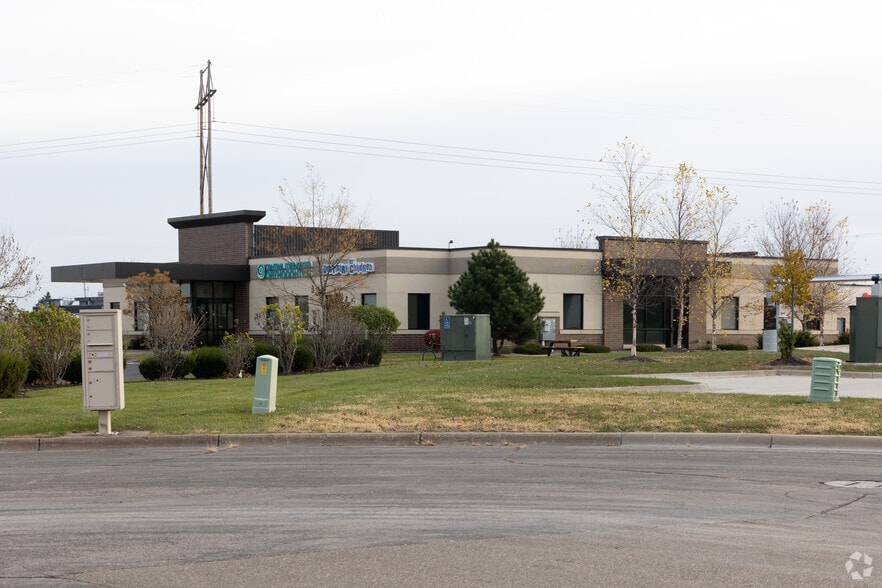 More Photos Of 3880 Deegan Ct, Monticello Medical For Sale