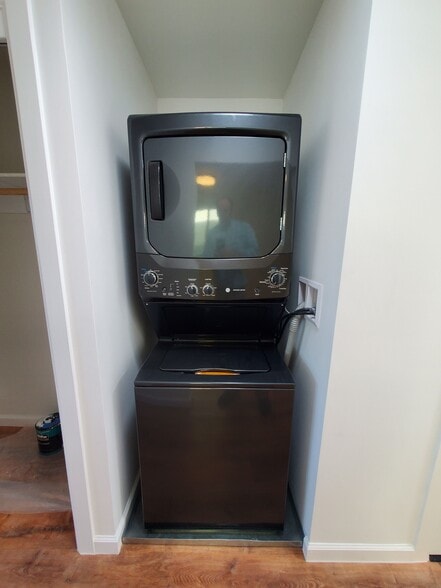 More Photos Of 40-46 37th Ave, San Mateo Storefront Retail Residential For Sale