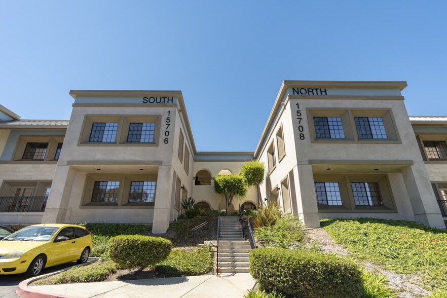 More Photos Of 15706-15708 Pomerado Rd, Poway Medical For Lease