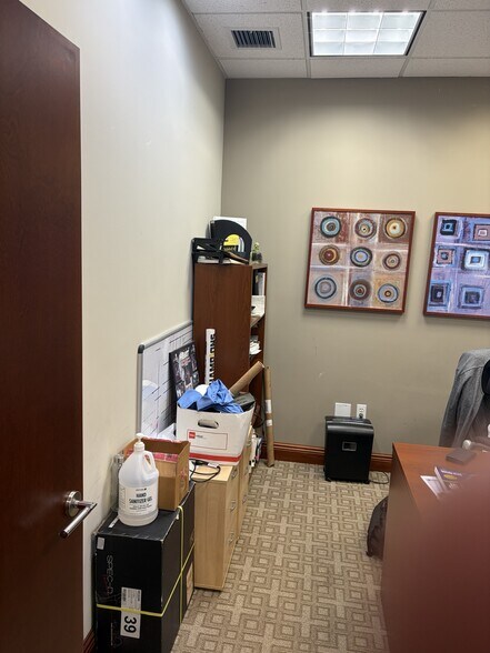 More Photos Of 1961 NW 150th Ave, Pembroke Pines Office For Lease