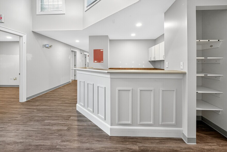 More Photos Of 93 Pond St, Sharon Medical For Sale