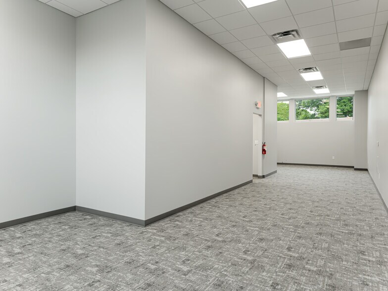 More Photos Of 559 Long Shoals Rd, Arden Medical For Lease