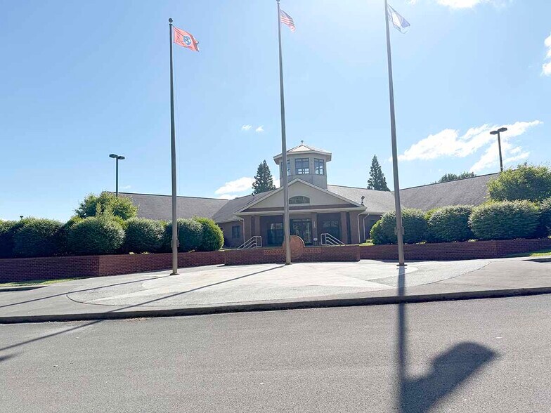 Primary Photo Of 129 Boone Ridge Dr, Johnson City Office For Lease