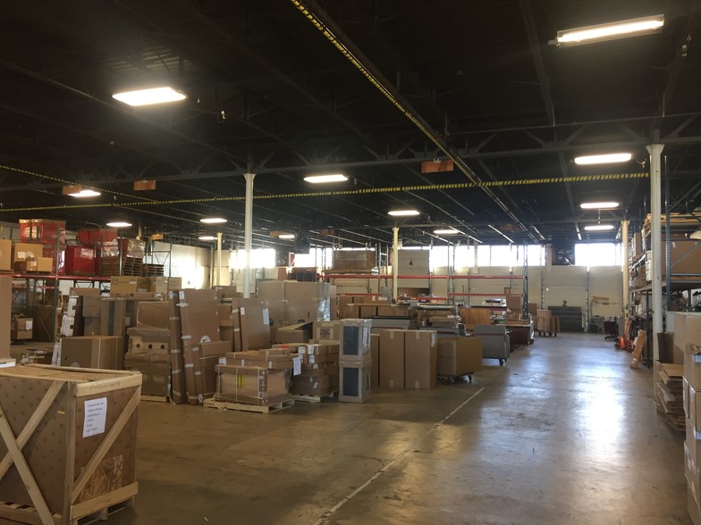 More Photos Of 2400 Gettysburg Rd, Camp Hill Warehouse For Lease