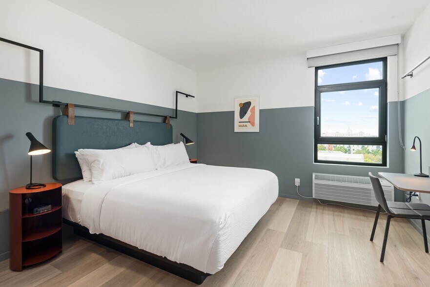 More Photos Of 285 Lucas Ave, Los Angeles Hotel For Sale