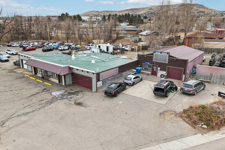 More Photos Of 15970 S Golden Rd, Golden Auto Dealership For Sale