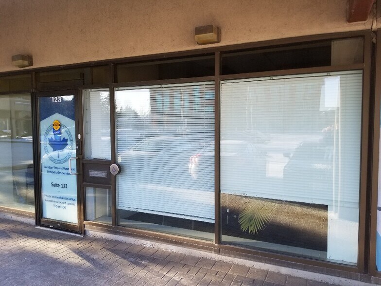 More Photos Of 117 Centrepointe Dr, Ottawa Office For Lease